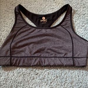 Women’s sports bra